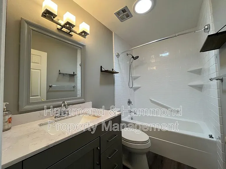 5716 Bloomfield St — Photo 17
