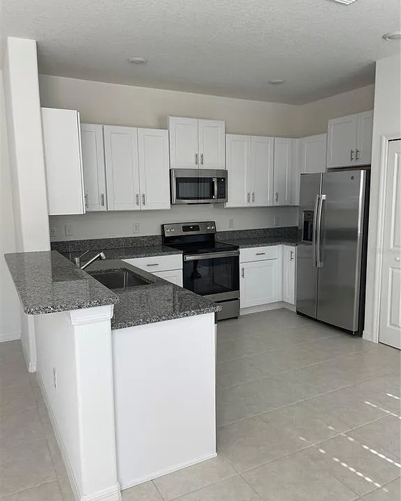 32077 Powderpuff Mimosa Dr