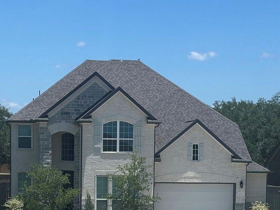 1st image of 5012 Great Oaks Dr