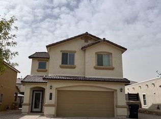 797 Pixton Rd, El Paso, TX 79928