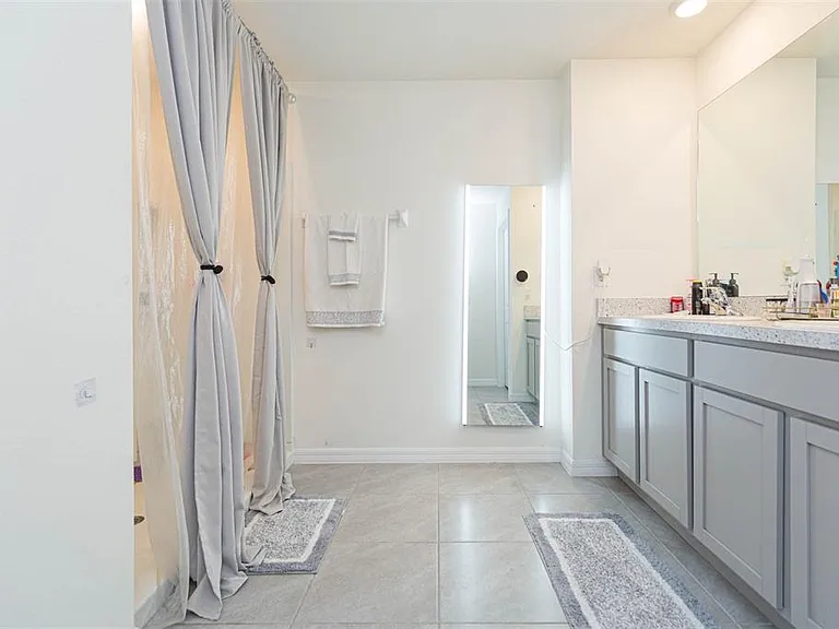 36703 Spanish Rose Dr — Photo 32