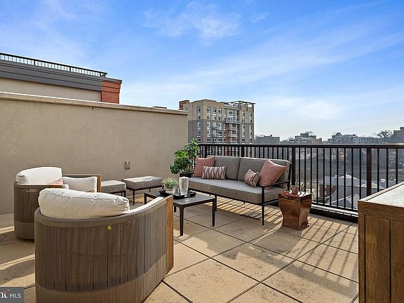 4th image of 1701 16th St N Unit 347