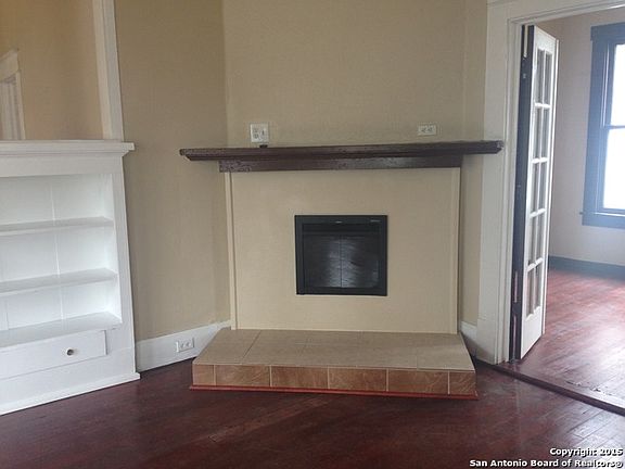 4th image of 1127 Virginia Blvd