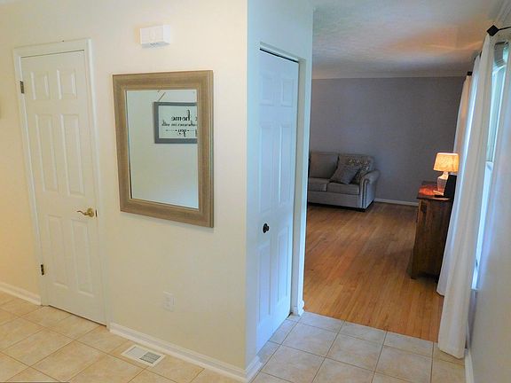5th image of 1030 Alexandria Way