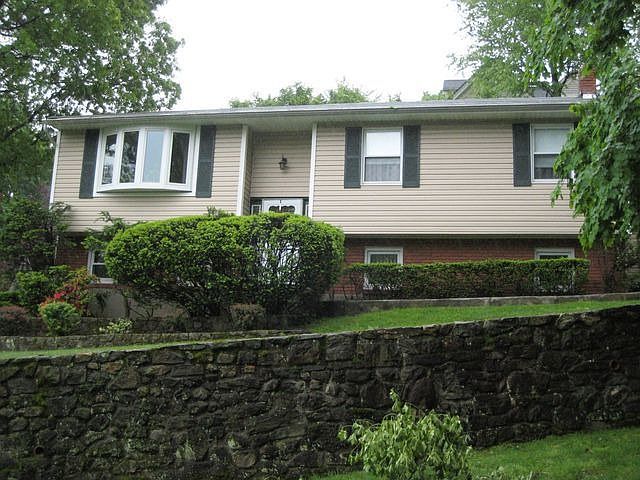 1st image of 1 Riverview Ave