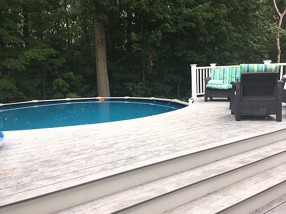 3rd image of 387 Briarwood Dr