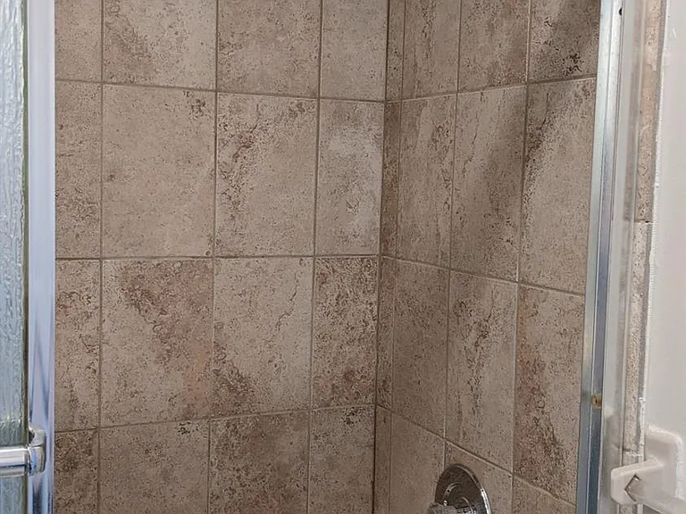 282 Cozzens Ct — Photo 5