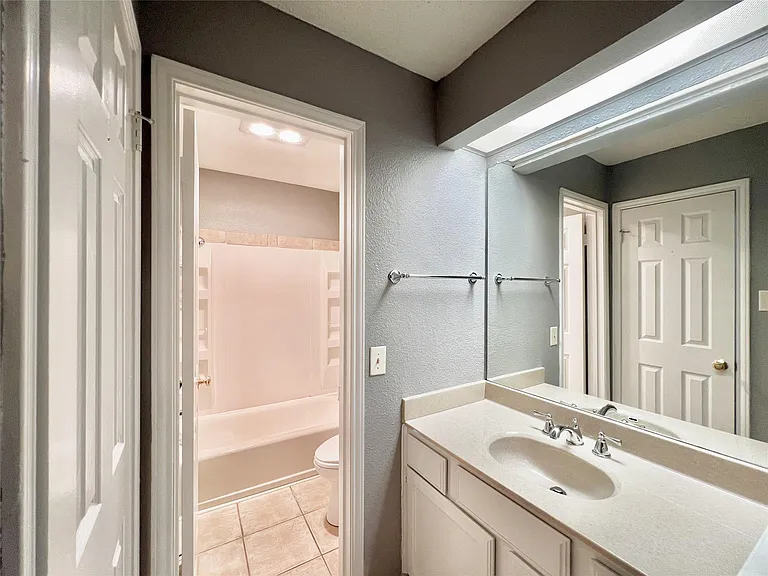 3111 Tom Green St #105 — Photo 15