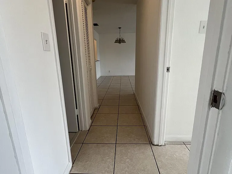 4129 NW 88th Ave #202 — Photo 9