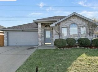 824 Ponselle Dr, Arlington, TX 76001