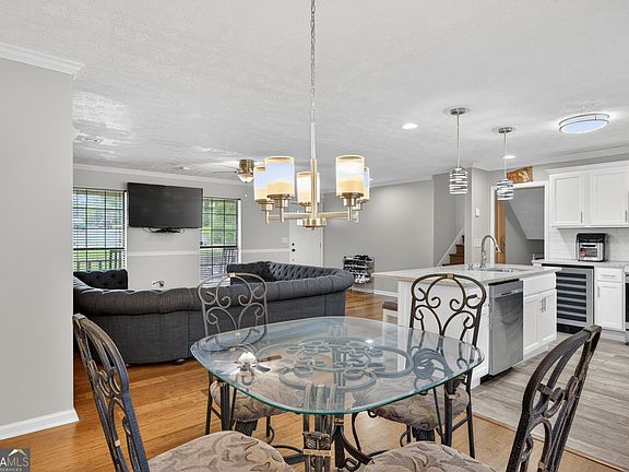 3rd image of 6439 Briarwood Ct