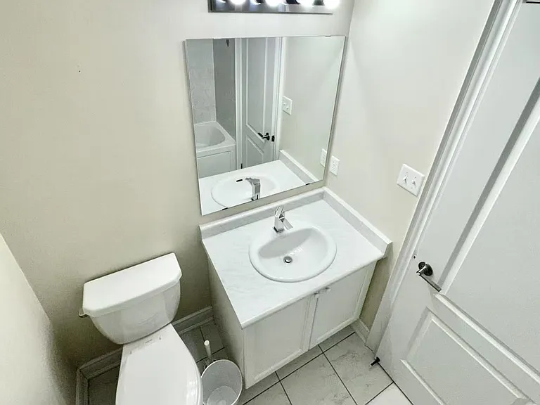 43 Madelaine Dr #4 — Photo 13