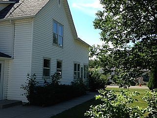 4th image of 1700 Clarence St N
