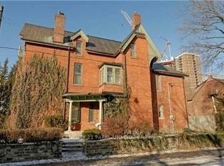 52 Bernard Ave, Toronto, ON M5R 1R2