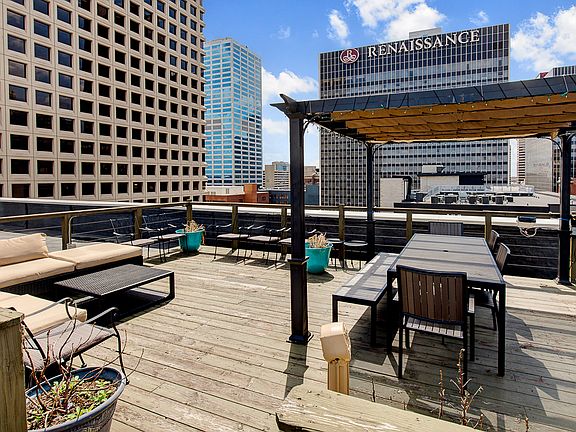 Roof Top Deck 