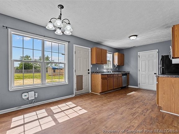 3rd image of 381 Northwoods Dr
