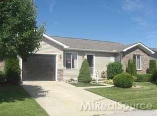 241 Erie St, Marine City, MI 48039