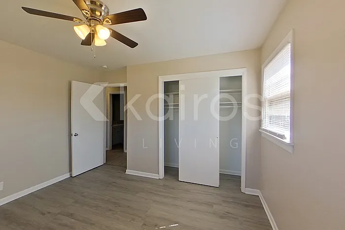 1509 Bell St — Photo 13