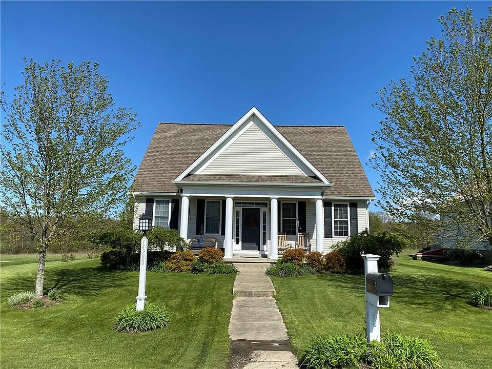 1st image of 14280 Crescent Ln