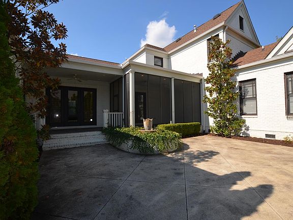 3rd image of 3116 Natoma Cir