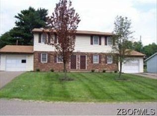 390 Johnathan Ln, Zanesville, OH 43701