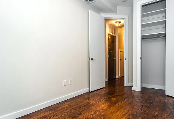 Rented by Nooklyn NYC LLC | media 65
