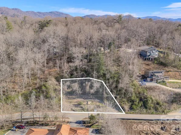 16 Governors View Rd, Asheville, NC 28805