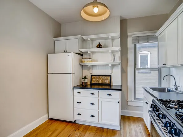 1638 Franklin St APT 4, Denver, CO 80218