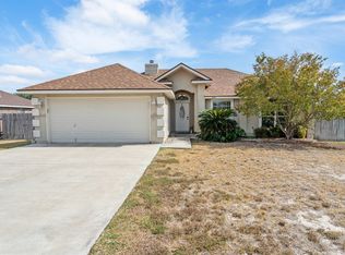 208 Ramon Cardenas Dr, Del Rio, TX 78840