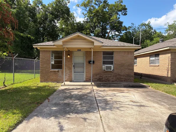 3403 Brill St, Houston, TX 77026