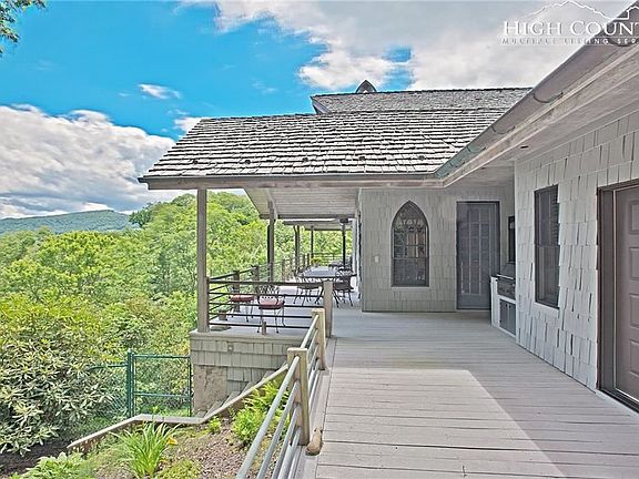 5th image of 234 Hickory Ct