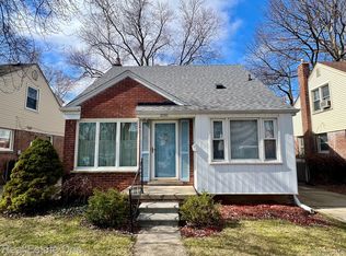 2220 Syracuse Ct, Dearborn, MI 48124