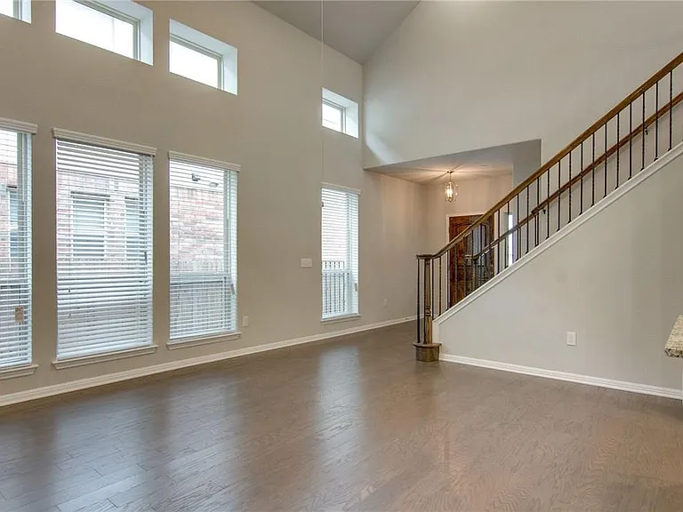 3240 E Whitestone Blvd #85 — Photo 7