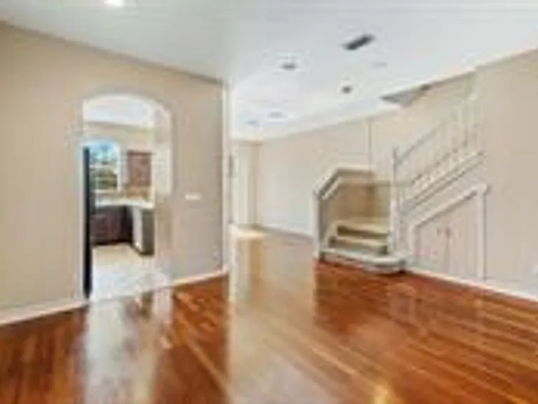 9434 Silver Buttonwood St — Photo 5