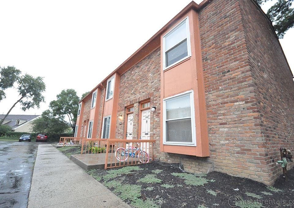 1st image of 4863 Moreland Dr W