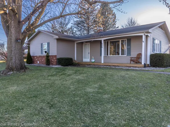 529 N Watkins, Perry, MI 48872