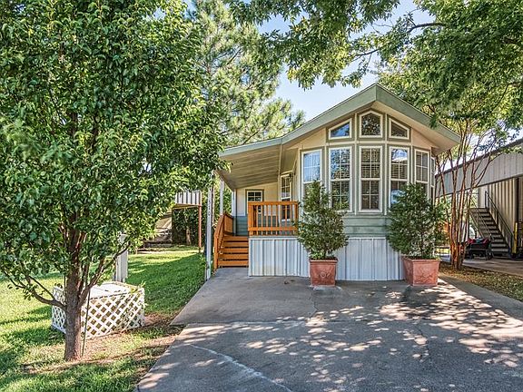 2nd image of 510 Brazos Harbor Cir