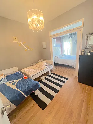 Rented by REALTY QUEST NEW YORK INC | media 46