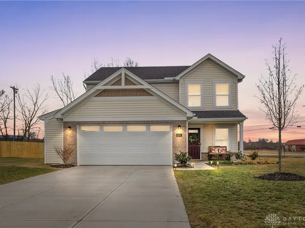 1605 Ashbury Ct, Carlisle, OH 45005