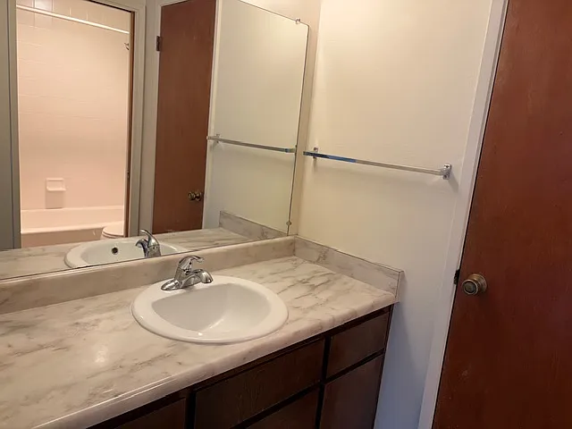 2740 Park Ave #O — Photo 6