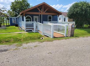 5301 Grant Ave, Port Arthur, TX 77640