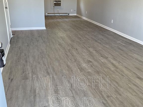 4th image of 10301 Medallion Dr #214