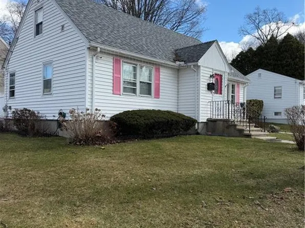 4 Dunbar St, Providence, RI 02909