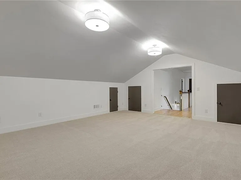 10559 Serenbe Ln — Photo 38