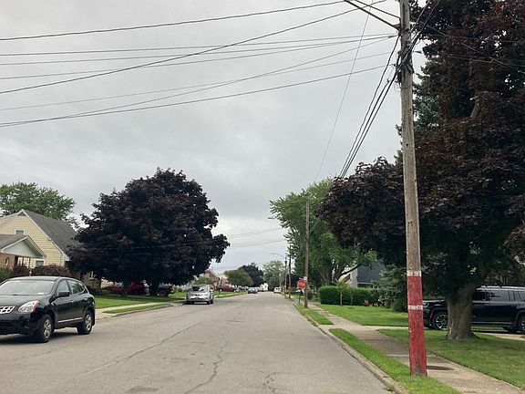 5th image of 92 Smith Dr