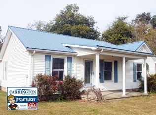 112 S Center St, East Prairie, MO 63845