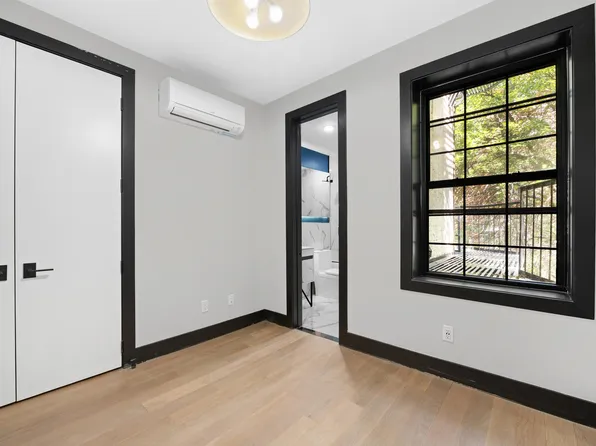 208 15th Street image 38 of 46