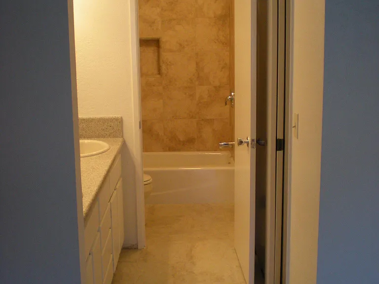154 Kingston Ave #B — Photo 16