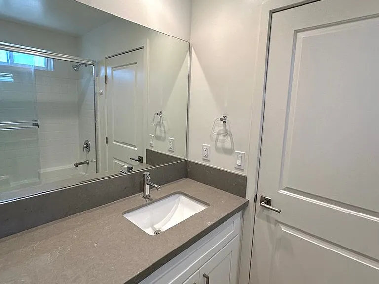 366 Burchett St — Photo 15