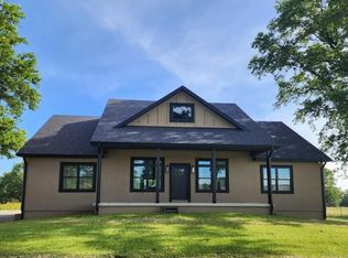 576 E 47th Hwy, Girard, KS 66743